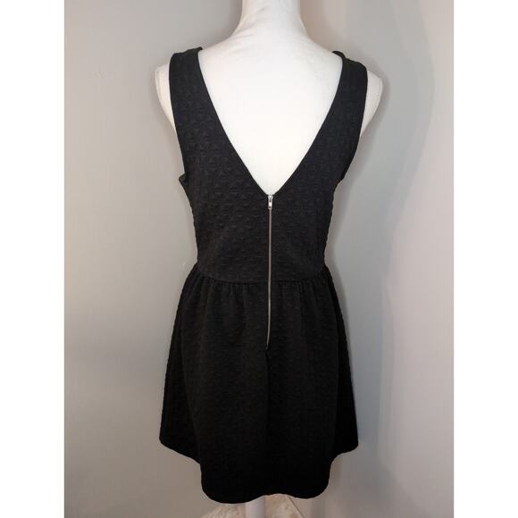 Everly sleeveless holiday black quilted dress sz lg - Picture 3 of 6